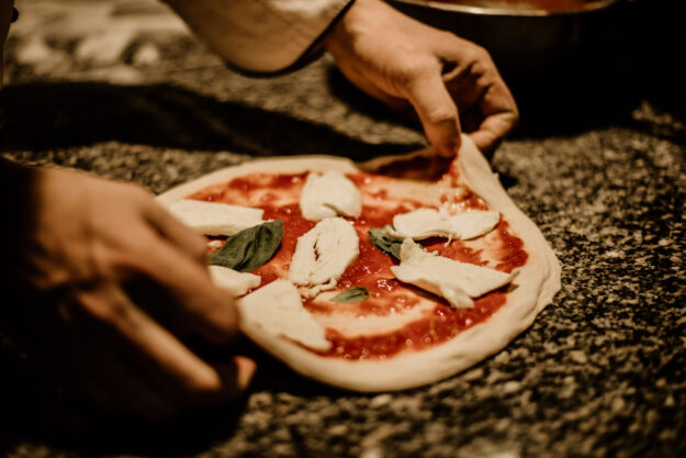 ricetta pizza napoletana